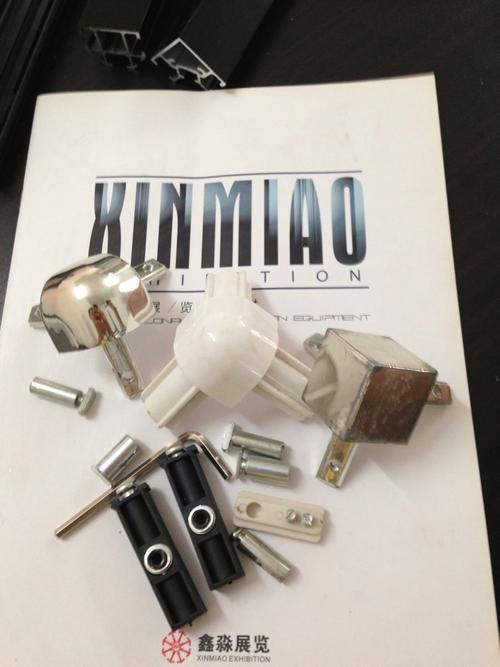 白色展位展柜批发 黑色货架展示柜铝型材